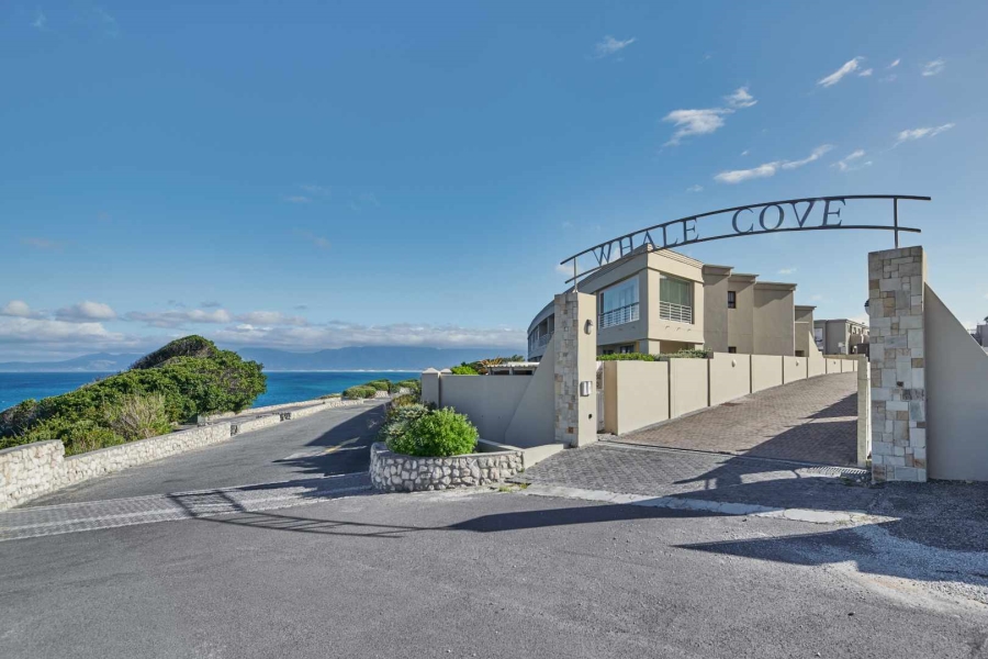 2 Bedroom Property for Sale in De Kelders Western Cape